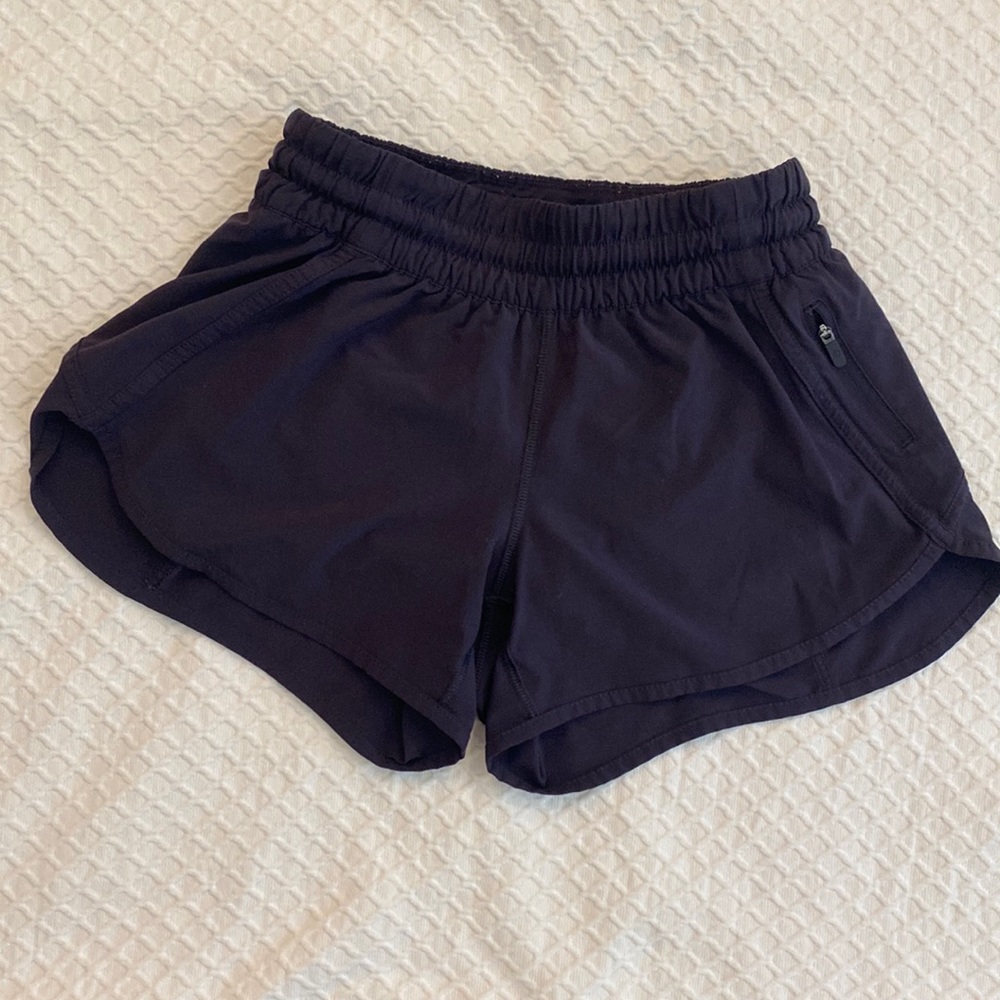 Lululemon Shorts - size 6